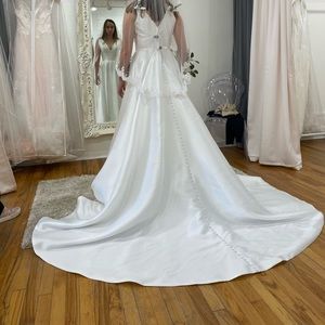 Size 8 Wedding Gown